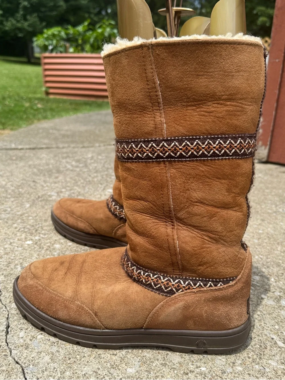 UGG Sunburst Tall Sheepskin Suede Boots Size 10 Chestnut Embroidered Braid EUC